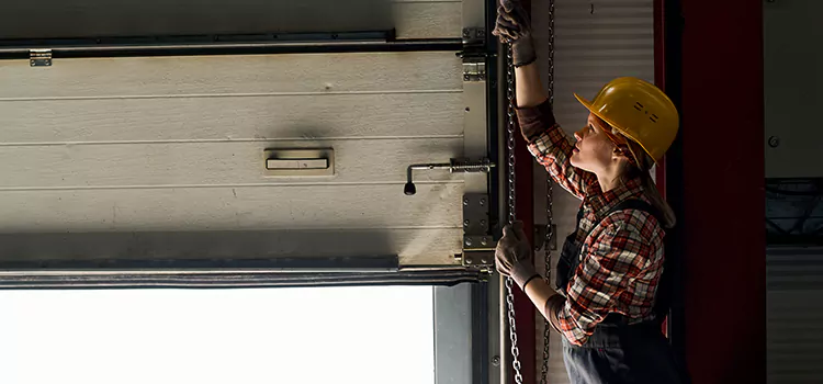 Addressing Common Garage Door Stoppage Issues in Warren, OH